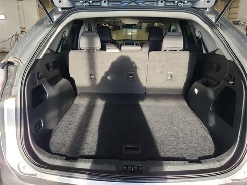 Used 2023 Ford Edge SEL image 25