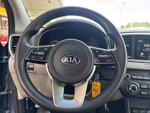 Used 2021 Kia Sportage LX image 10