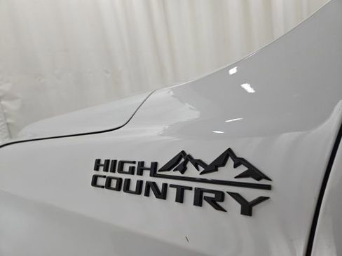 Used 2024 Chevrolet Tahoe High Country image 27