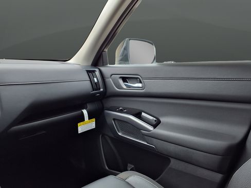 New 2026 Nissan Pathfinder SL AWD/4WD image 23