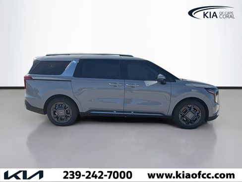New 2026 Kia Carnival SX image 7