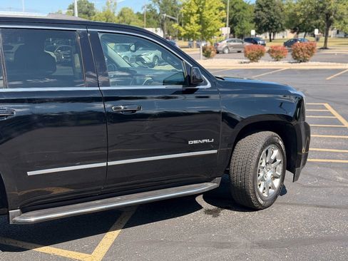 Used 2019 GMC Yukon Denali w/ Open Road Package AWD/4WD image 3