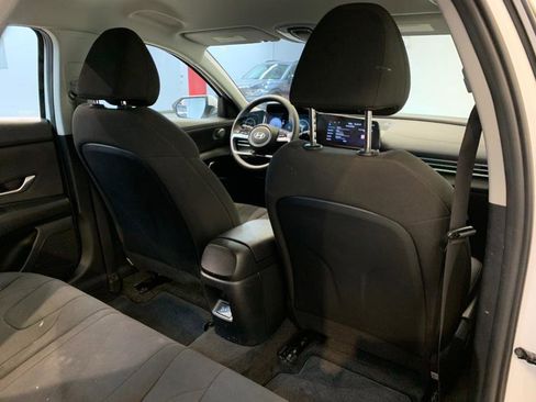 Used 2024 Hyundai Elantra SEL image 41