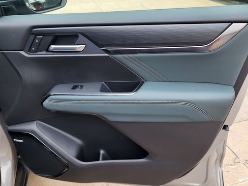New 2026 GMC Acadia AT4 w/ Luxury Package AWD/4WD image 40