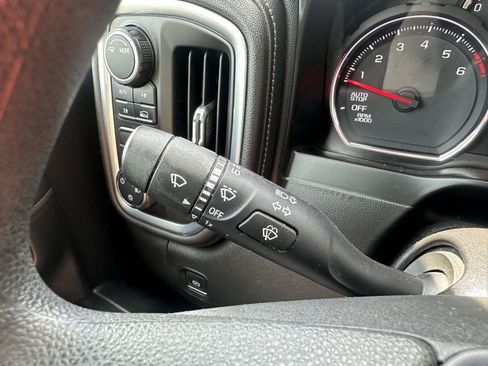 Used 2020 Chevrolet Silverado 1500 LT AWD/4WD image 26