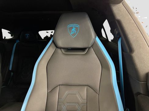 Used 2025 Lamborghini Urus S AWD/4WD image 26