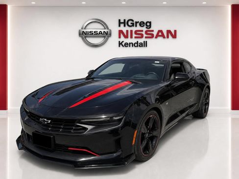 Used 2023 Chevrolet Camaro LT RWD image 2