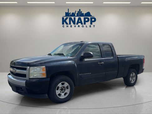 Used 2008 Chevrolet Silverado 1500 LT RWD image 1