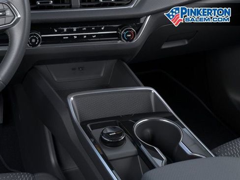 New 2026 Chevrolet Equinox LT w/ Midnight Edition FWD image 23