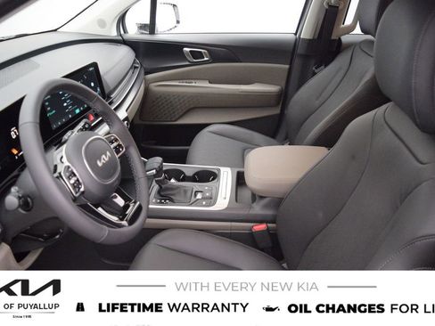 New 2026 Kia Carnival image 10