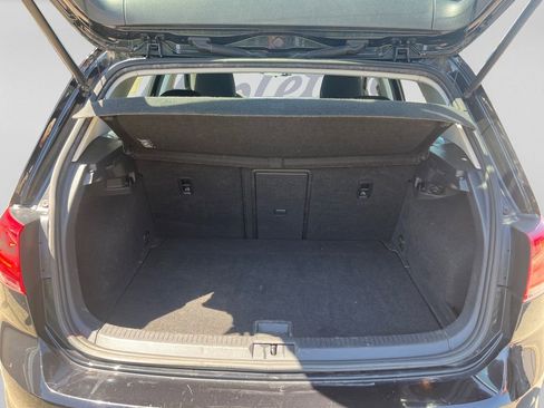 Used 2016 Volkswagen e-Golf SE w/ DC Fast Charging Package FWD image 30