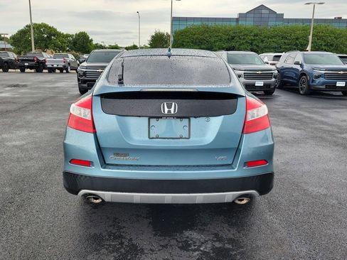 Used 2014 Honda Crosstour EX image 16