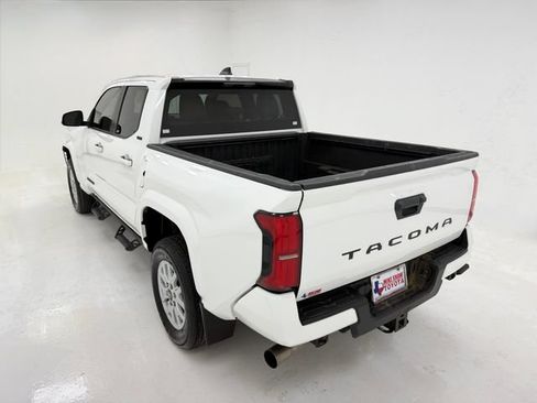 Used 2024 Toyota Tacoma SR5 RWD image 38