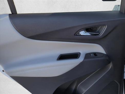 Used 2020 Chevrolet Equinox Premier image 21