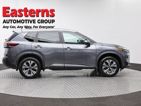 Used 2023 Nissan Rogue SV AWD/4WD image 4