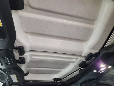 Used 2021 Jeep Gladiator Rubicon AWD/4WD image 25