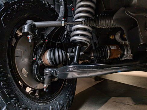 Used 2025 GMC Sierra 1500 AT4 w/ Technology Package image 13