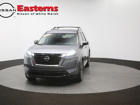 Used 2022 Nissan Pathfinder SV AWD/4WD image 50