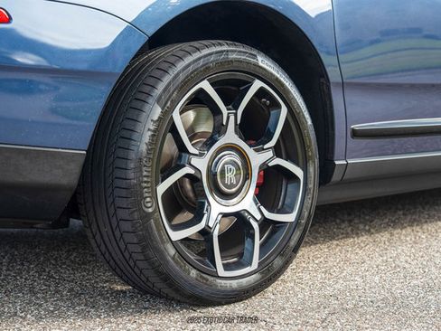 Used 2023 Rolls-Royce Cullinan Black Badge w/ Leather Finishing Pack image 60