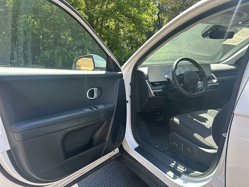 Used 2024 Hyundai Ioniq 5 SEL RWD image 5