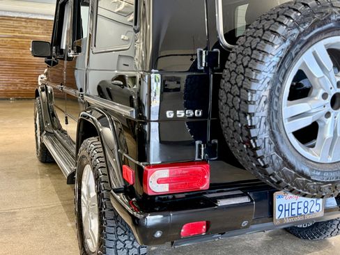 Used 2010 Mercedes-Benz G 550 image 13