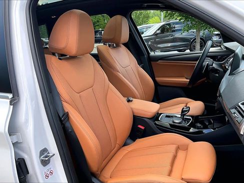 Used 2023 BMW X3 sDrive30i w/ Premium Package w/ZPA RWD image 8