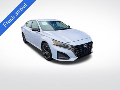 Used 2024 Nissan Altima 2.5 SR
