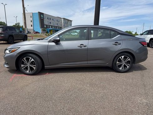 Used 2022 Nissan Sentra SV FWD image 3