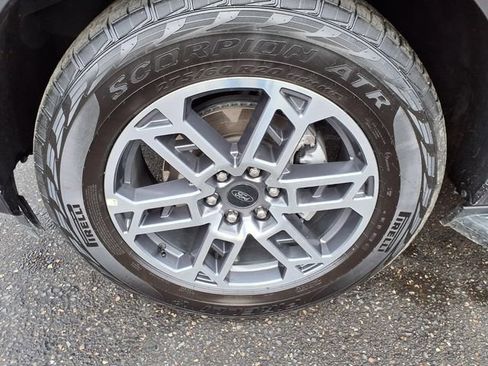 Certified 2025 Ford Expedition Active AWD/4WD image 16