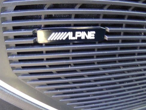 Used 2024 Jeep Wagoneer L Series II w/ Flexible Seating Group image 16