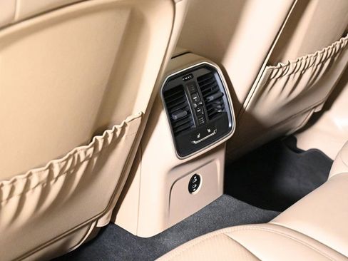 Certified 2023 Porsche Macan Turbo image 20