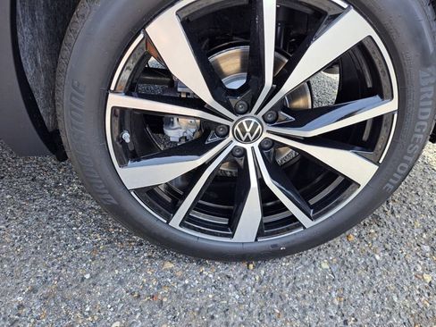 New 2026 Volkswagen Atlas Cross Sport SEL Premium R-Line image 21