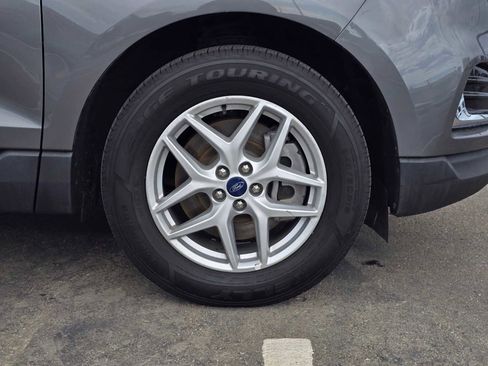 Used 2022 Ford Edge SEL image 9