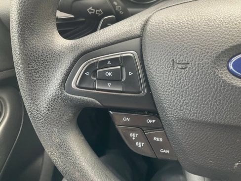 Used 2017 Ford Escape SE AWD/4WD image 8