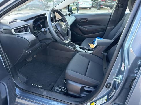 Used 2026 Toyota Corolla LE FWD image 14