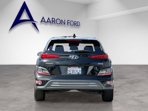 Used 2023 Hyundai Kona Limited w/ Cargo Package FWD image 5