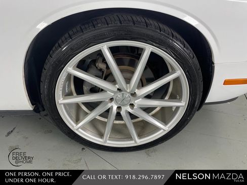 Used 2013 Dodge Challenger R/T image 14