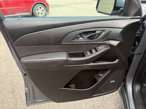 Used 2019 Chevrolet Traverse Premier w/ LPO, Floor Liner Package AWD/4WD image 12