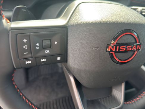 Used 2025 Nissan Rogue SV AWD/4WD image 16