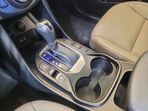 Used 2019 Hyundai Santa Fe XL AWD/4WD image 26