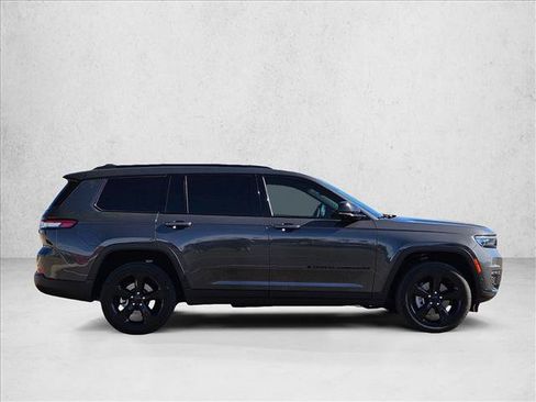 Used 2024 Jeep Grand Cherokee L Limited w/ Luxury Tech Group II AWD/4WD image 4