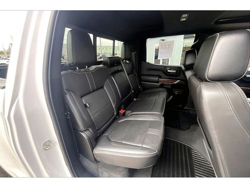 Used 2022 Chevrolet Silverado 1500 High Country AWD/4WD image 30