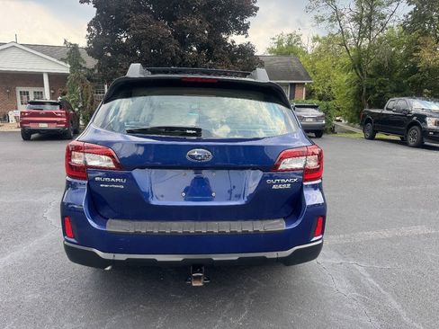 Used 2017 Subaru Outback 2.5i AWD/4WD image 6