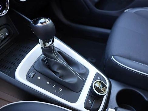 Certified 2026 Hyundai Venue SEL FWD image 20