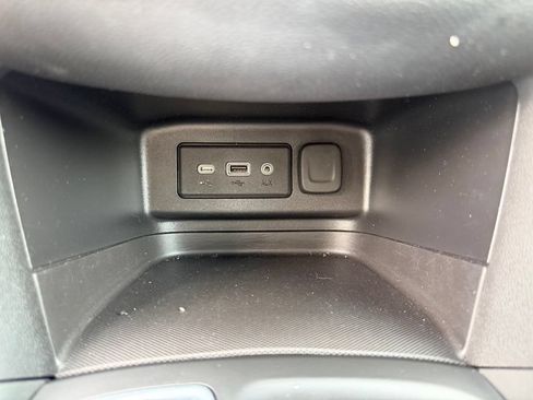 Used 2022 Chevrolet Equinox LT w/ Driver Convenience Package FWD image 25