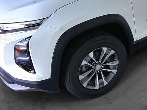 New 2026 Chevrolet Equinox LT image 7