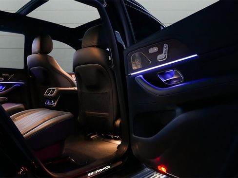 Used 2024 Mercedes-Benz GLS 63 AMG 4MATIC image 65