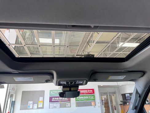 Used 2023 GMC Sierra 1500 Denali w/ Denali Reserve Package image 18