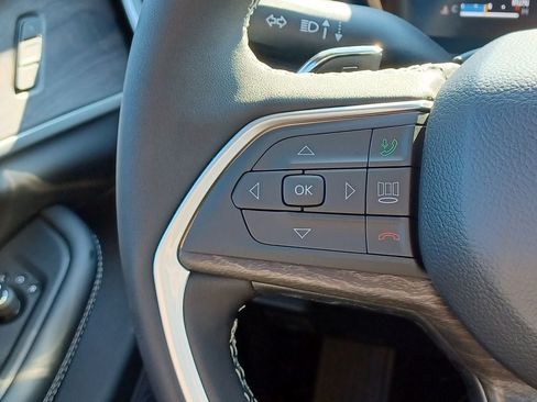 New 2026 Jeep Grand Cherokee L Limited AWD/4WD image 17
