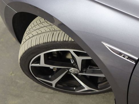 Used 2020 Volkswagen Passat 2.0T R-Line image 46